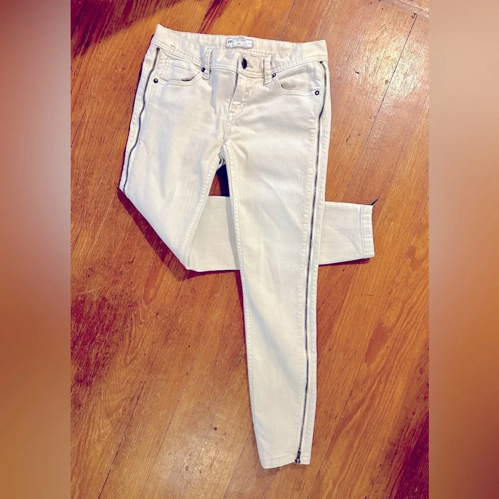Free People stylish white